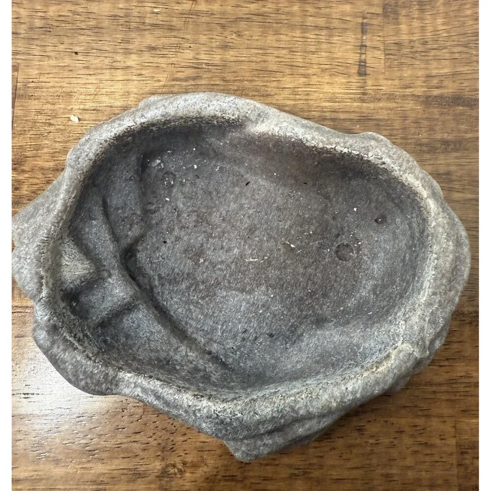 miscellaneous  Reptile supplies, One hide, PVC tubing, Food and water bowl ￼